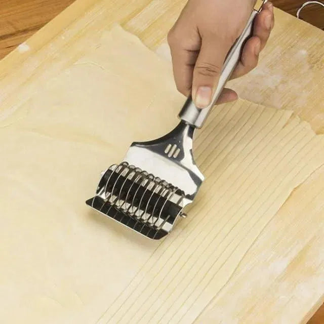Stainless Steel Handheld Dough & Noodle Pasta Cutter Tool — Manual Kitchen Cutter