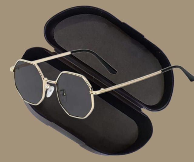 SUGA OCTAGON ROUND BLACK SUNGLASS